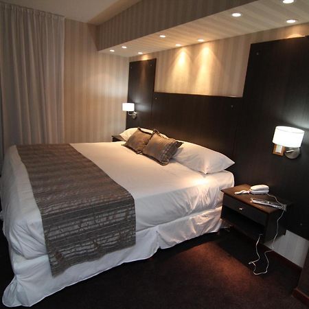 Hotel El Cortijo Neuquen Ngoại thất bức ảnh