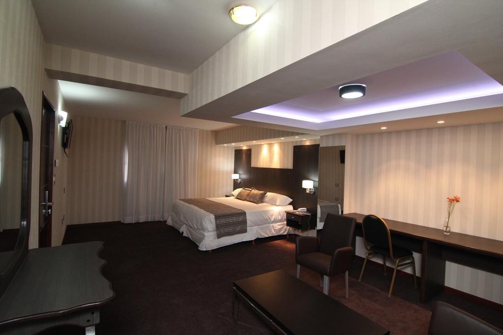 Hotel El Cortijo Neuquen Ngoại thất bức ảnh