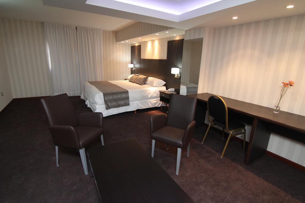 Hotel El Cortijo Neuquen Ngoại thất bức ảnh
