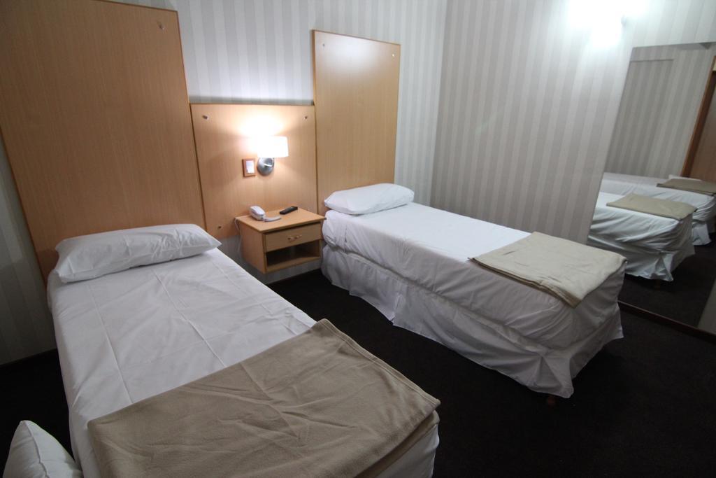 Hotel El Cortijo Neuquen Ngoại thất bức ảnh